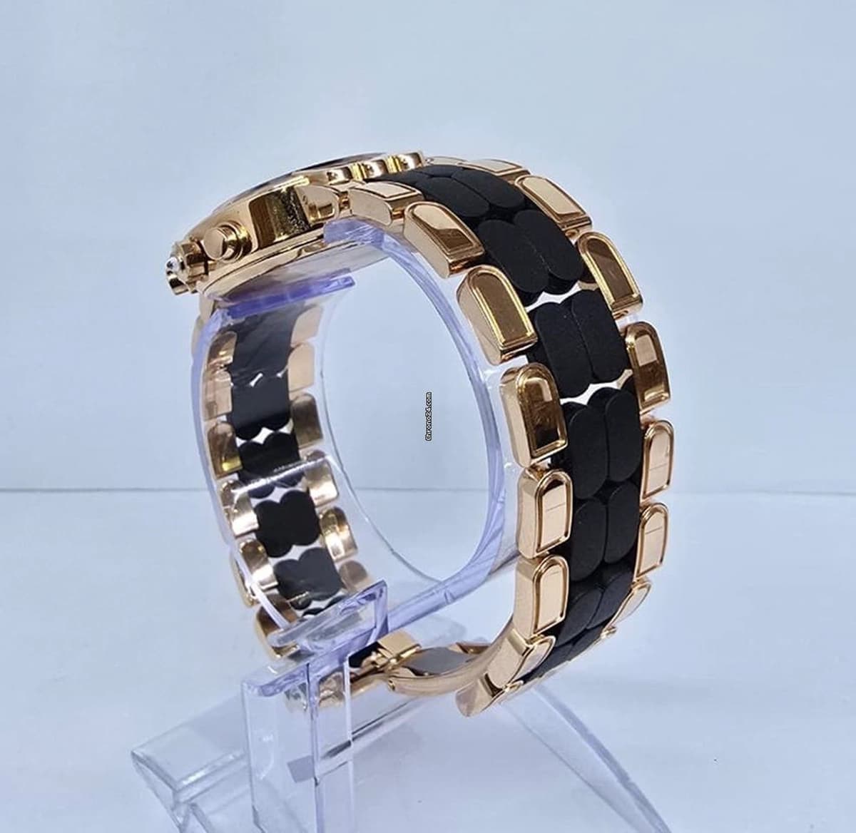 Harry Winston | Rose Gold with Chrono Black Dial with Diamond Paved Chrono | Condition: Like new & unworn | Year of production 2018 (Approximation) | Original box | No original papers-1-1